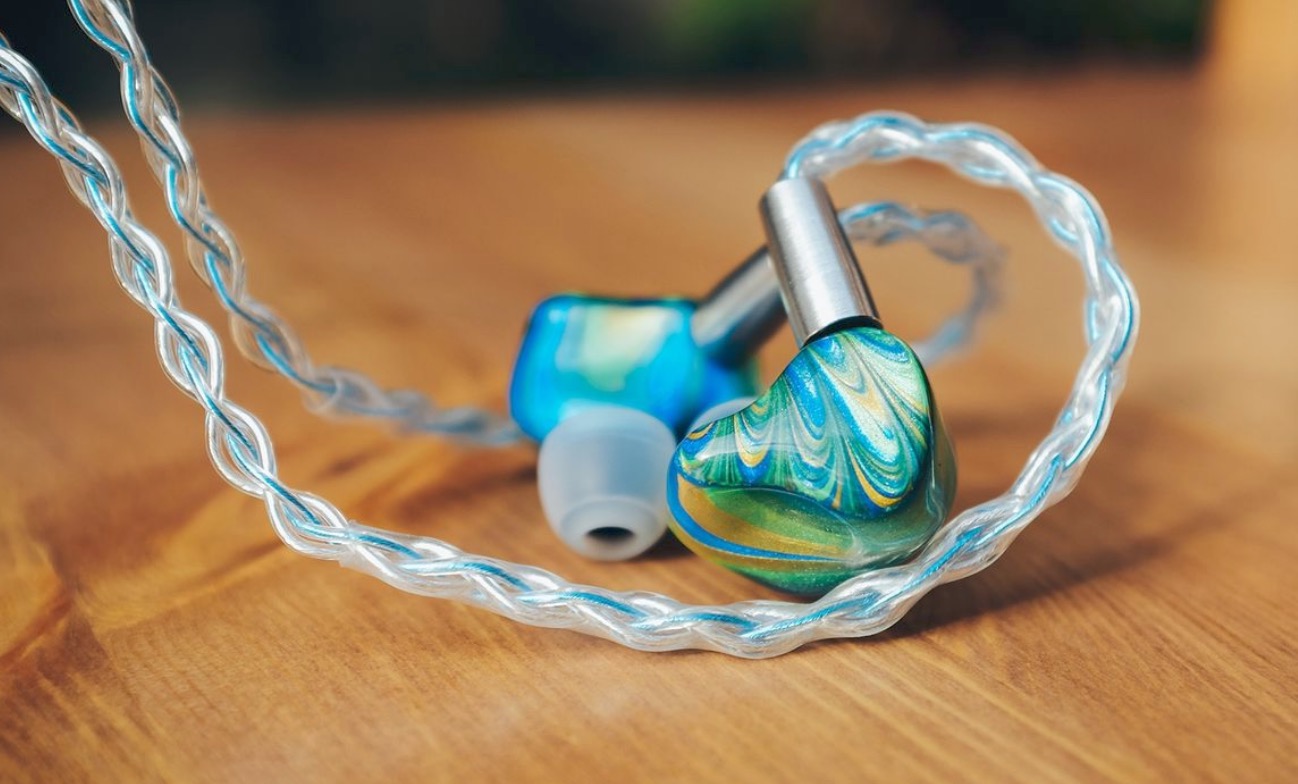 百元国产入耳耳机的腾飞，颠覆了洋品牌高端耳机的信仰