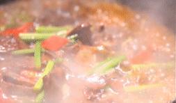 开了三十年的牛肉汤馆,开了十几年的牛杂店