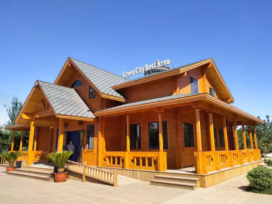 酒吧、超市、展览馆，这么Fashion的青城驿站，你还会认为这只是厕所吗？