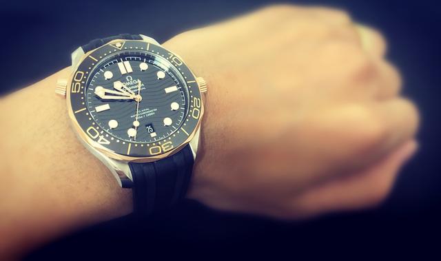 欧米茄海马100玫瑰金男表,欧米茄海马300sedna18k