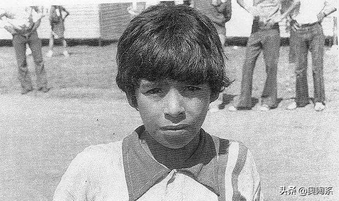 马拉多纳巅峰与谷底,球王马拉多纳和梅西