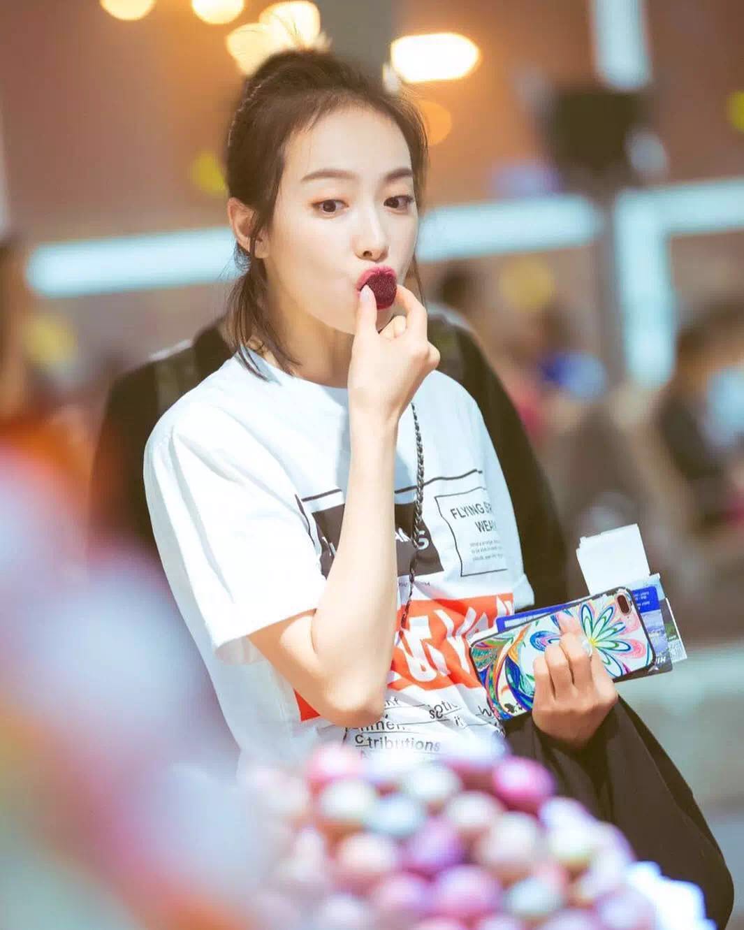 碎发刘海减龄还是八字刘海减龄,碎发刘海和胎毛刘海哪个好看