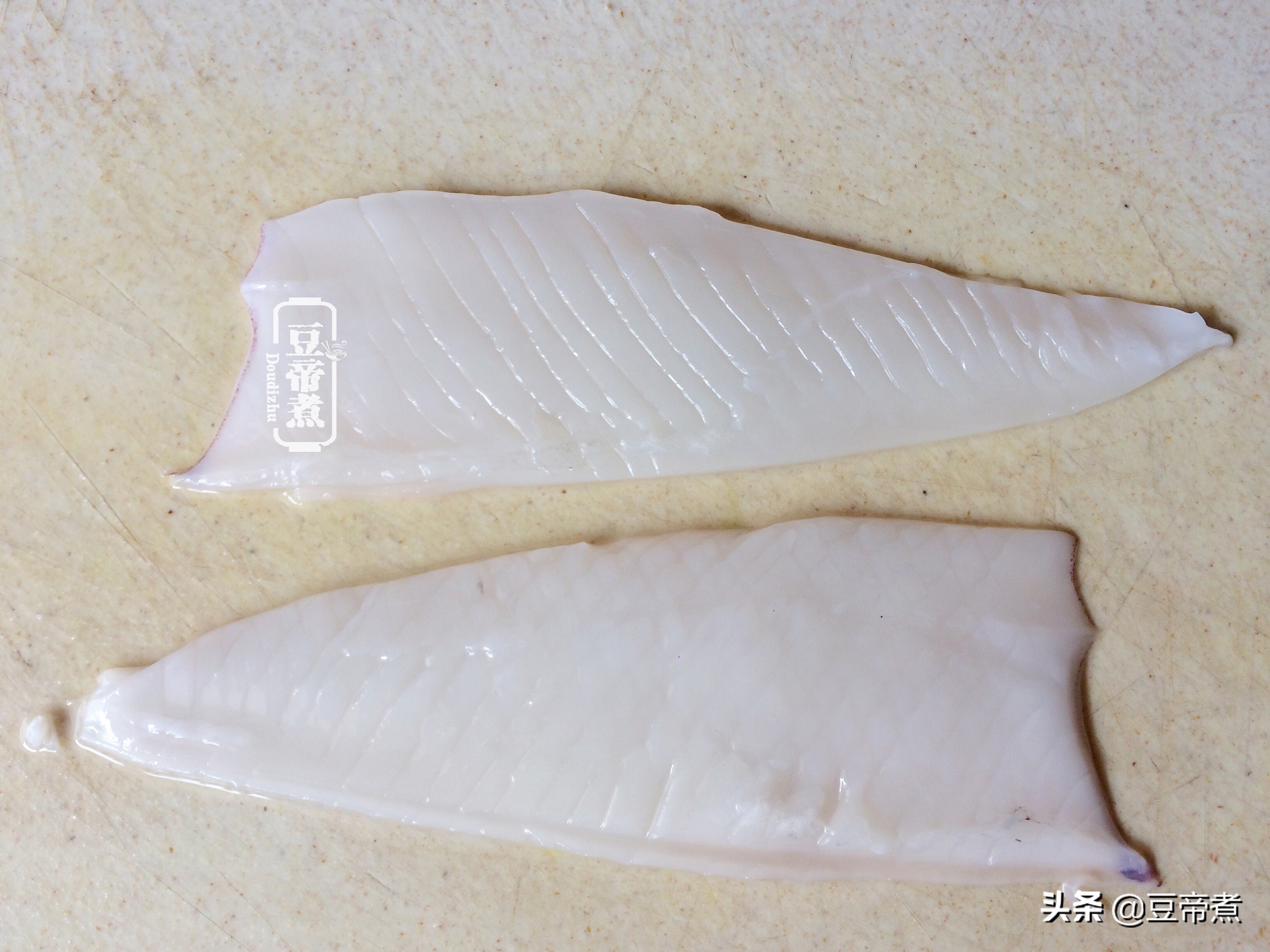 鱿鱼爆炒要炒几分钟,鱿鱼爆炒注意点