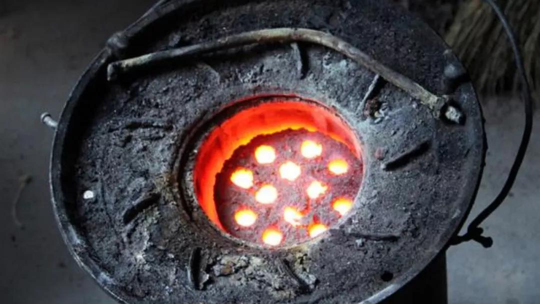 爱闻猪圈味?想吃墙皮?看见老公想吐?怀孕时你有什么清奇口味?