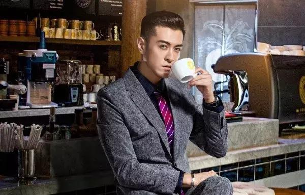 萧亚轩巅峰时期退圈,萧亚轩衰老