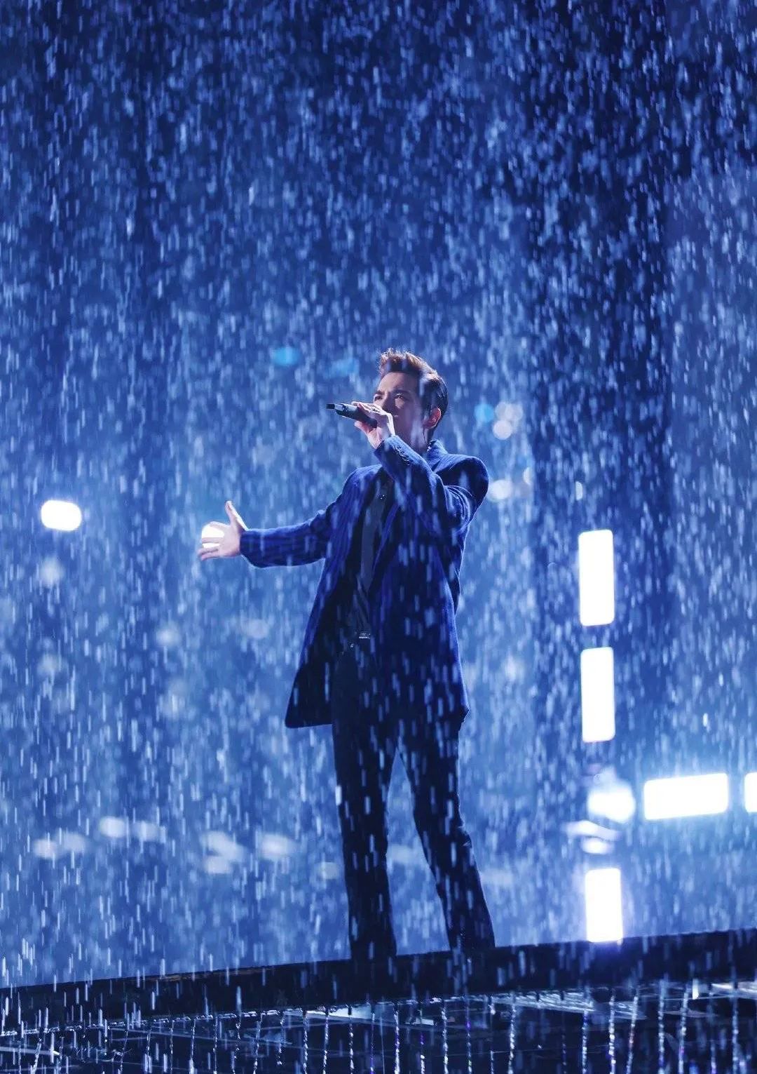 艺人们的外号都很霸气！“雨神”还不算啥，“小钢炮”才不敢惹