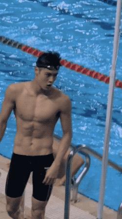 拜托，千万别让萧亚轩看到这些国家体坛中的鲜肉帅哥