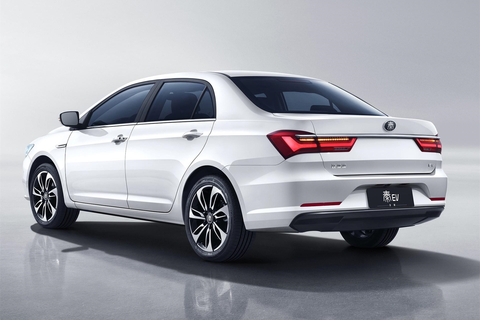 比亚迪秦ev网约车版测试,2022年西安比亚迪秦ev网约车版