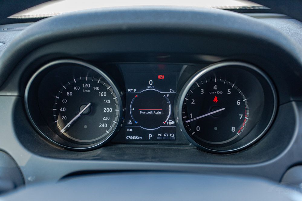 路虎发现神行改发现运动违法吗,发现神行改牛栏杠