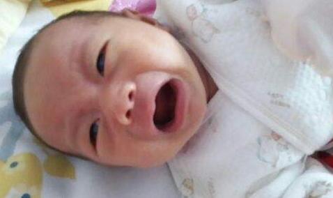 老人让宝宝吸吮自己的这里,宝妈也别嫌脏,来看看专家怎么说!