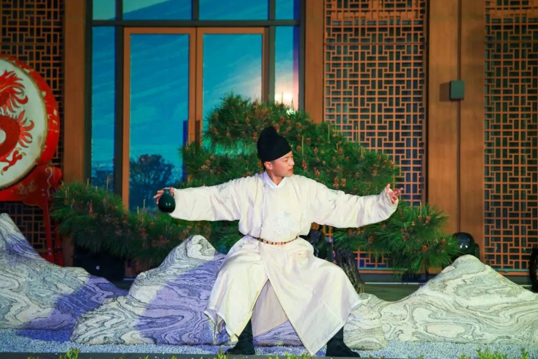 住进风景里温泉酒店,住进风景里旅游度假温泉酒店