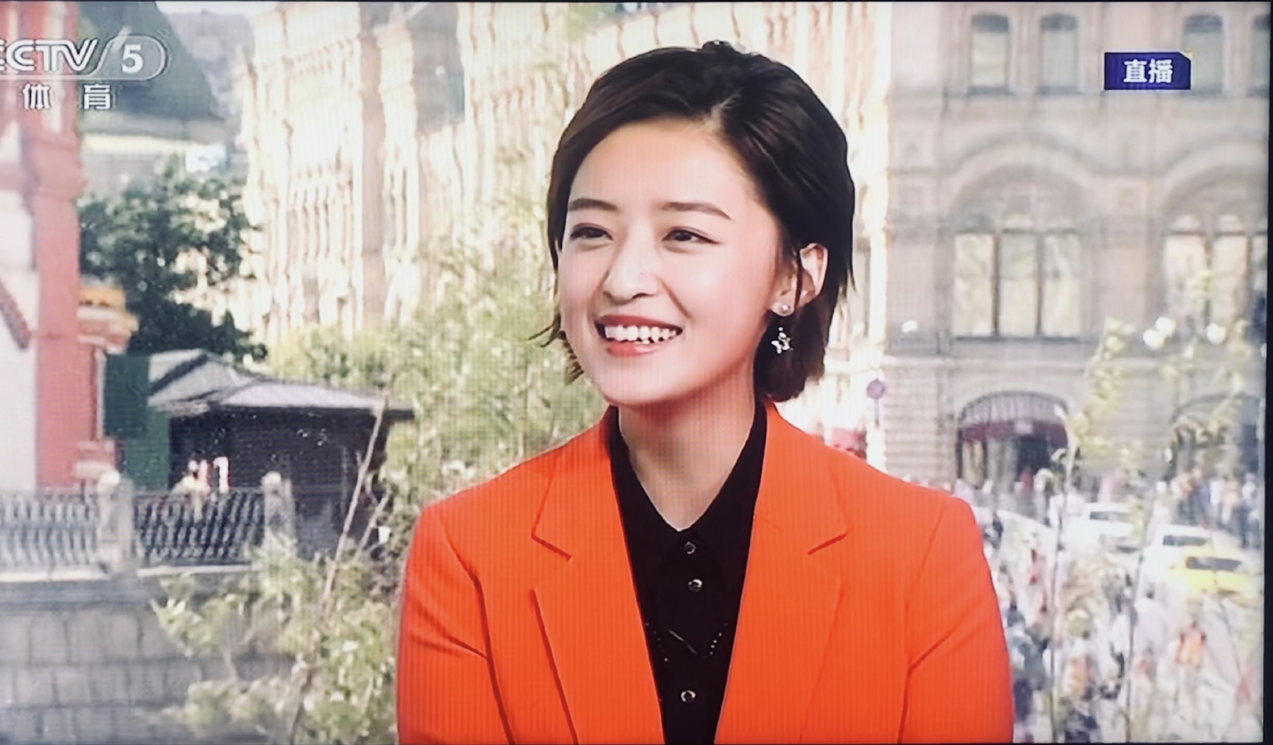 天下足球漂亮女主播,天下足球直播女主播是谁