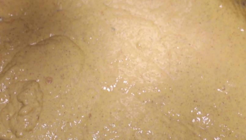 最正宗的煎饼果子怎么做,正宗煎饼果子制作攻略