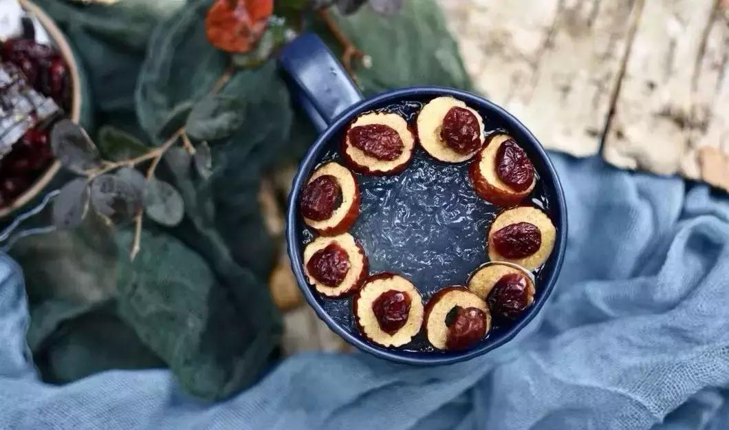 宝宝吃燕窝的好处与功效有哪些 (哺乳期间吃燕窝对婴儿有什么好处)