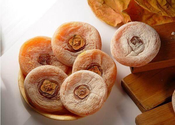 为什么吃柿子会有那么多不适,柿子吃多了会胃寒反胃吗