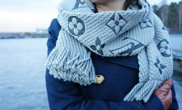 价格1k-2k的围巾,围巾三十多块钱一条