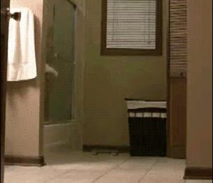 “踩在棉花”上的超厚拖鞋，价格不到30元，OMG哥轻松卖出20万双