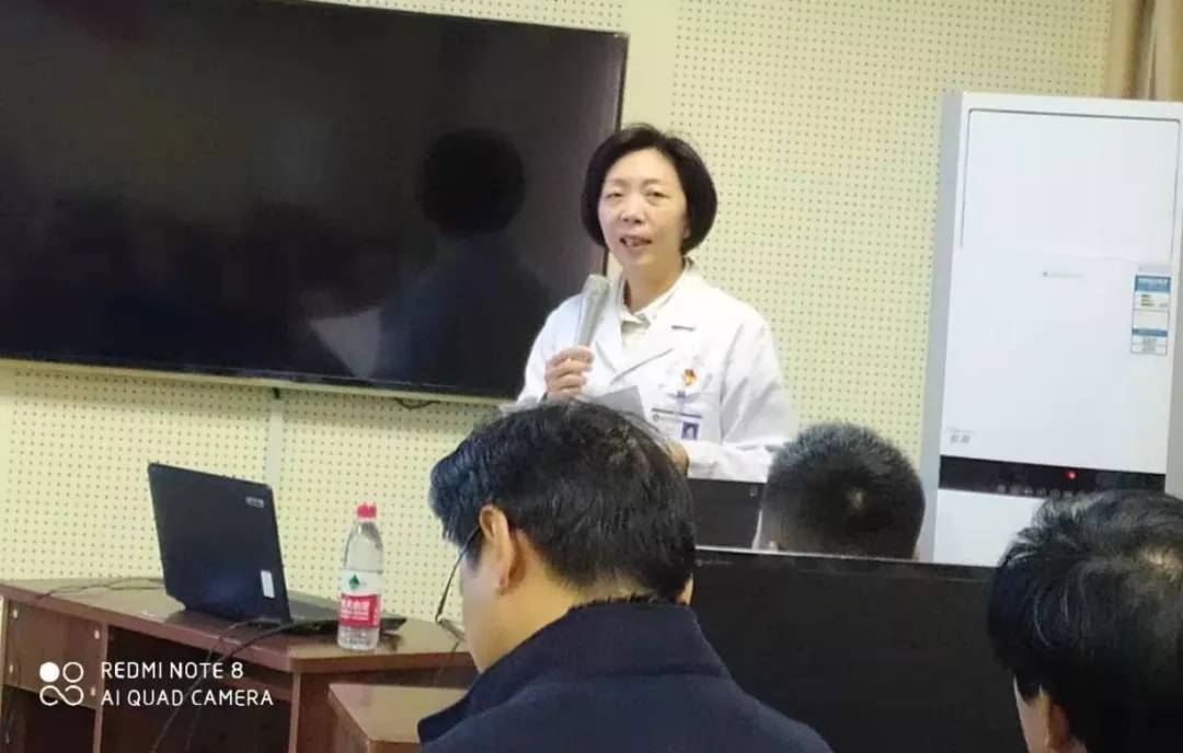 河南省腔镜疝修补学组中原行规范化疝修补巡讲信阳站活动举行