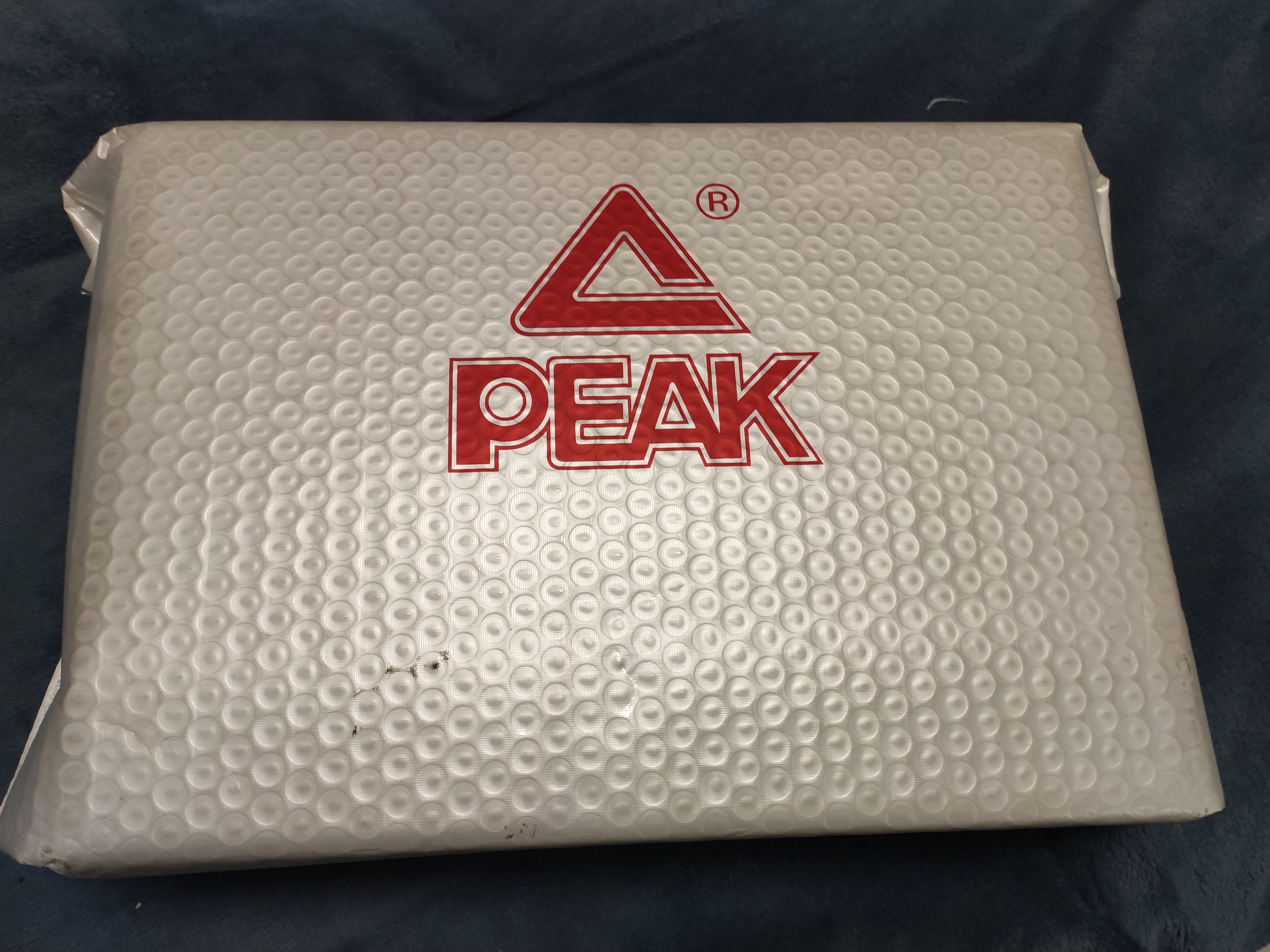 匹克态极樱花粉跑鞋实战测评,脚感爆棚的鞋国货