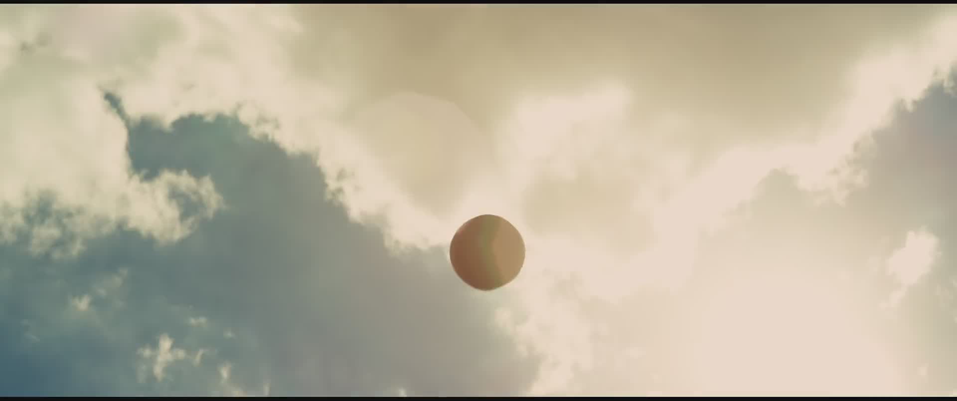 从贫民窟逆袭足球队,从贫民窟到足坛璀璨的巨星