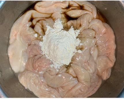 洗猪大肠要用醋吗,醋洗猪大肠的正确方法