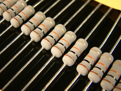 自制简单zvs自激电路,zvs电路是怎样产生振荡电流的