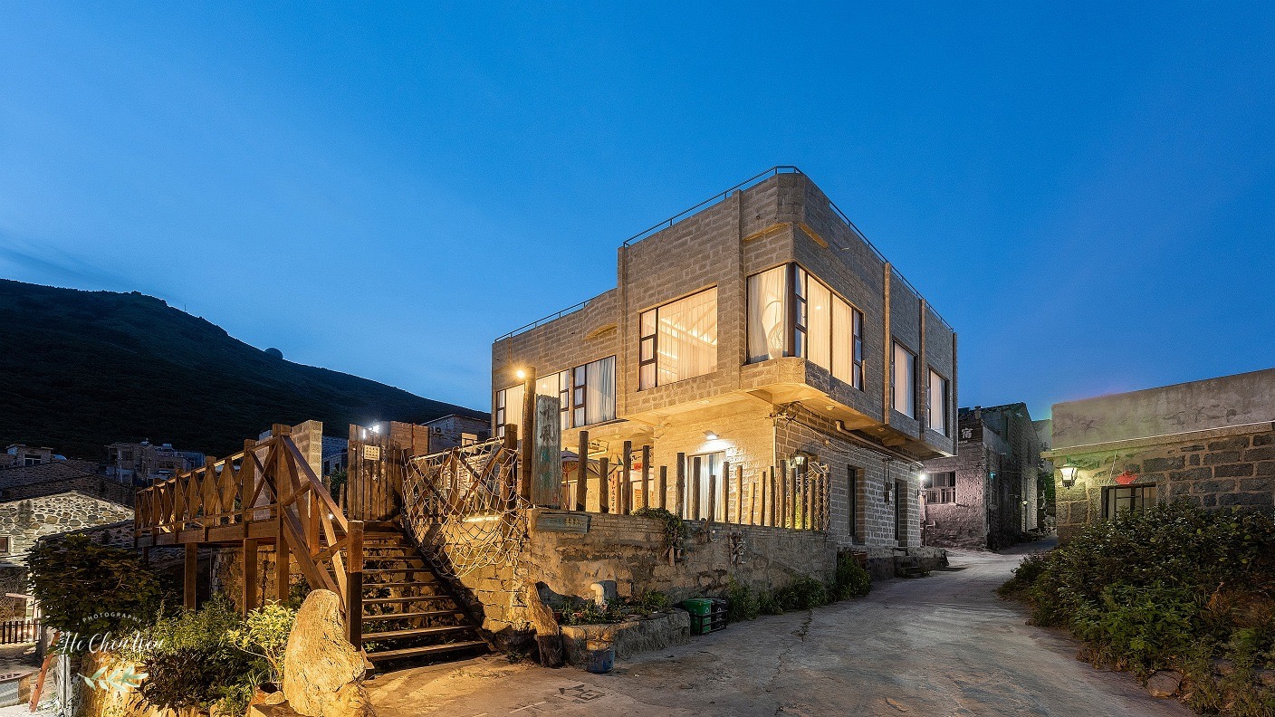 平潭的小渔村，藏着一家会唱歌的民宿，面朝大海，春暖花开