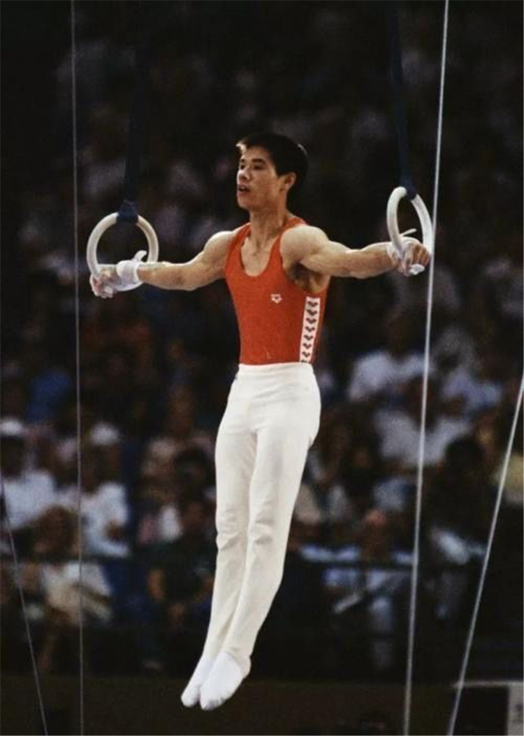 以前对我爱答不理现在后悔不已,之前对我爱答不理现在高攀不起