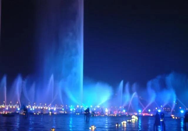 美如仙境的地方有哪些,美如仙境的湖景