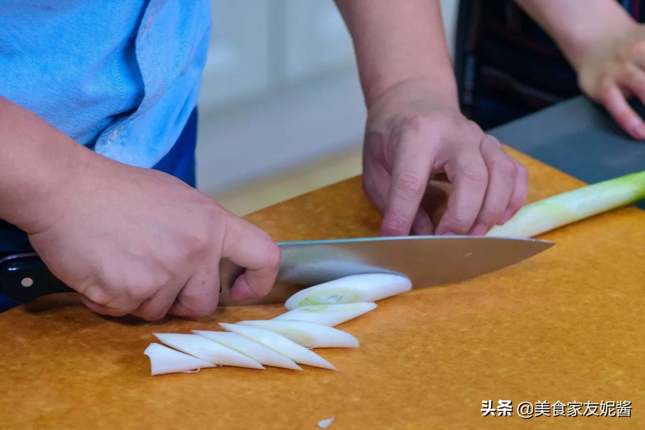 怎么样做香酥蟹,葱姜爆蟹教程