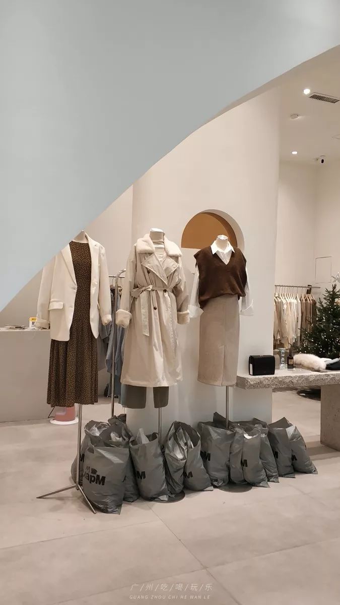 韩国东大门服装在哪里买,韩国东大门服装批发市场地铁