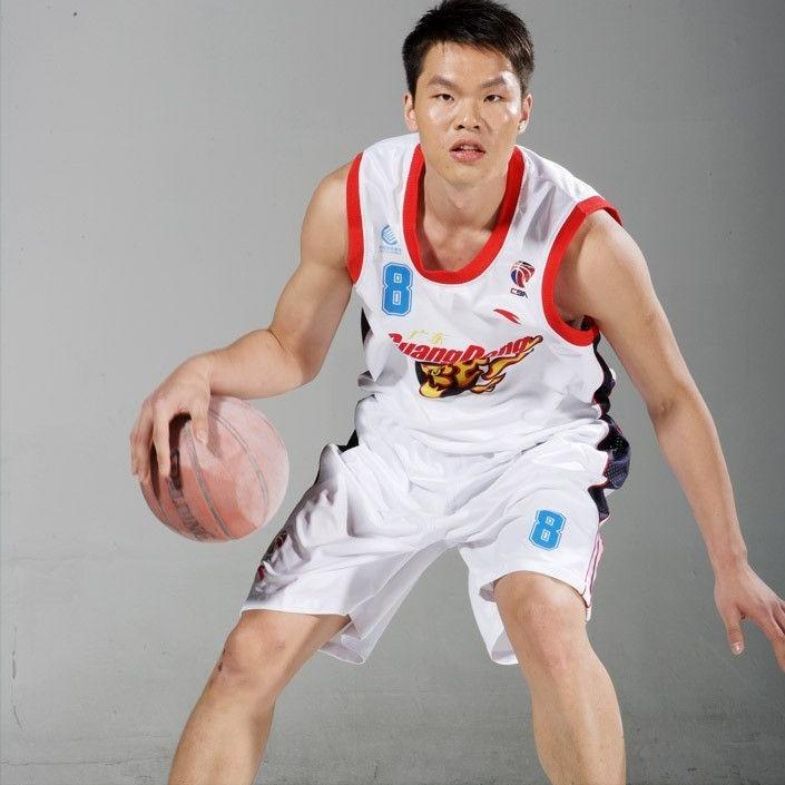 揭秘朱芳雨与现任妻子的恩爱秘密,朱芳雨三次婚姻