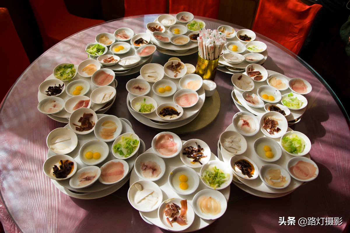 云南西双版纳周边适合养老的地方,云南适合旅居养老的几个悠闲小城