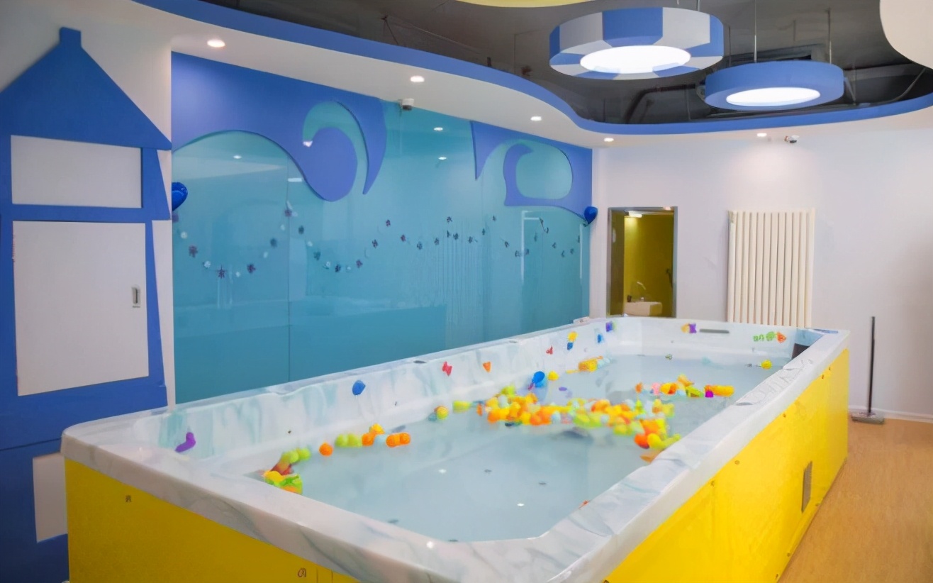 婴儿游泳馆销售前景怎么样,婴幼儿游泳馆前景如何