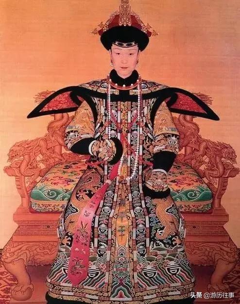 清朝皇帝官员为什么都戴一串珠子,清朝皇帝和官员都戴什么样的佛珠