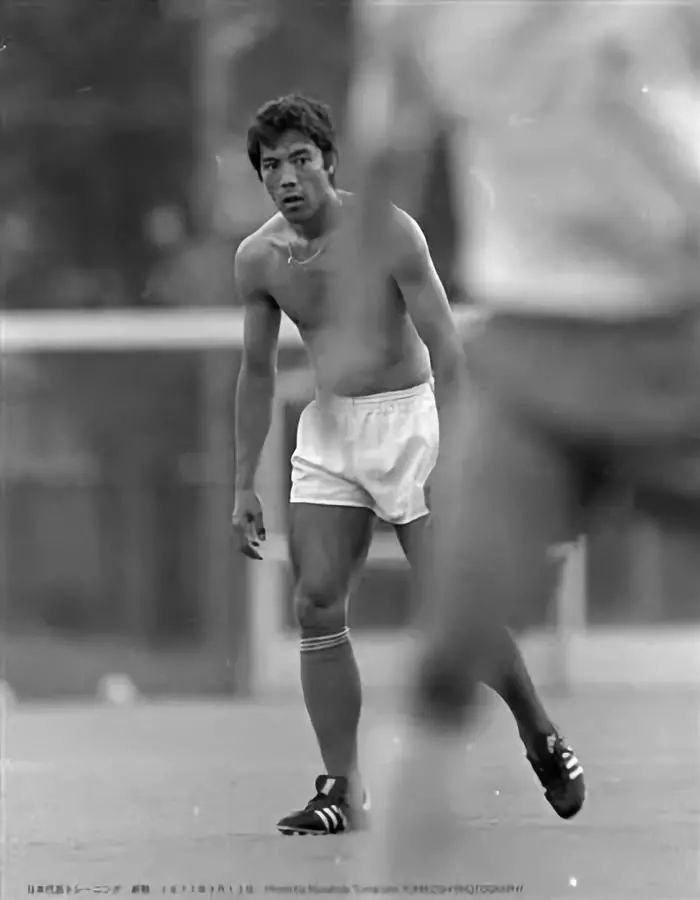 日本最成功的留洋球员,23岁日本留洋国脚创造个人历史