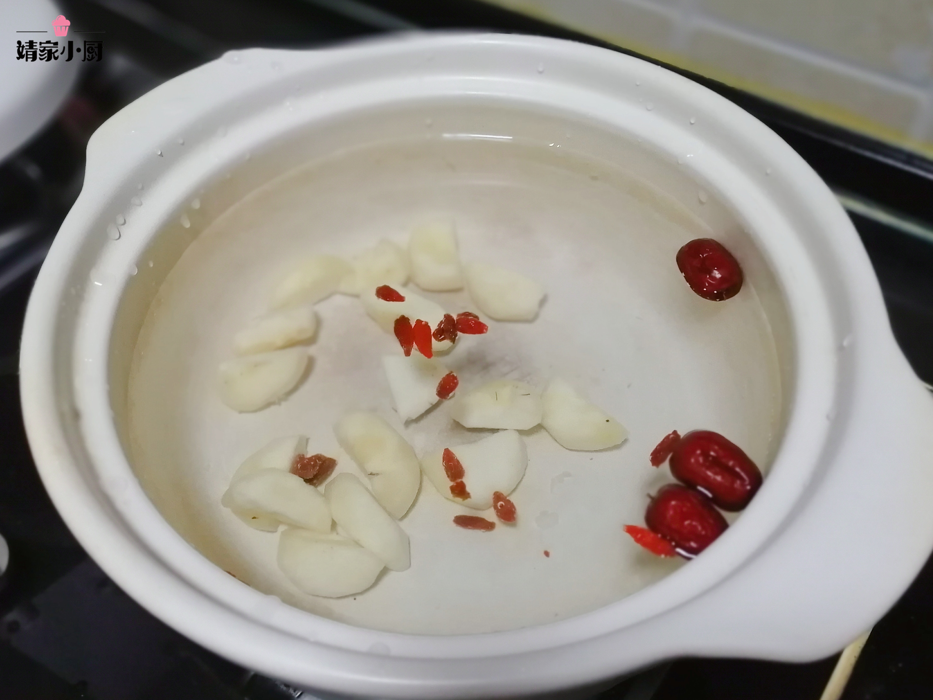 椰子鸡汤底简单的做法大全,自制椰子鸡煲汤的正宗做法