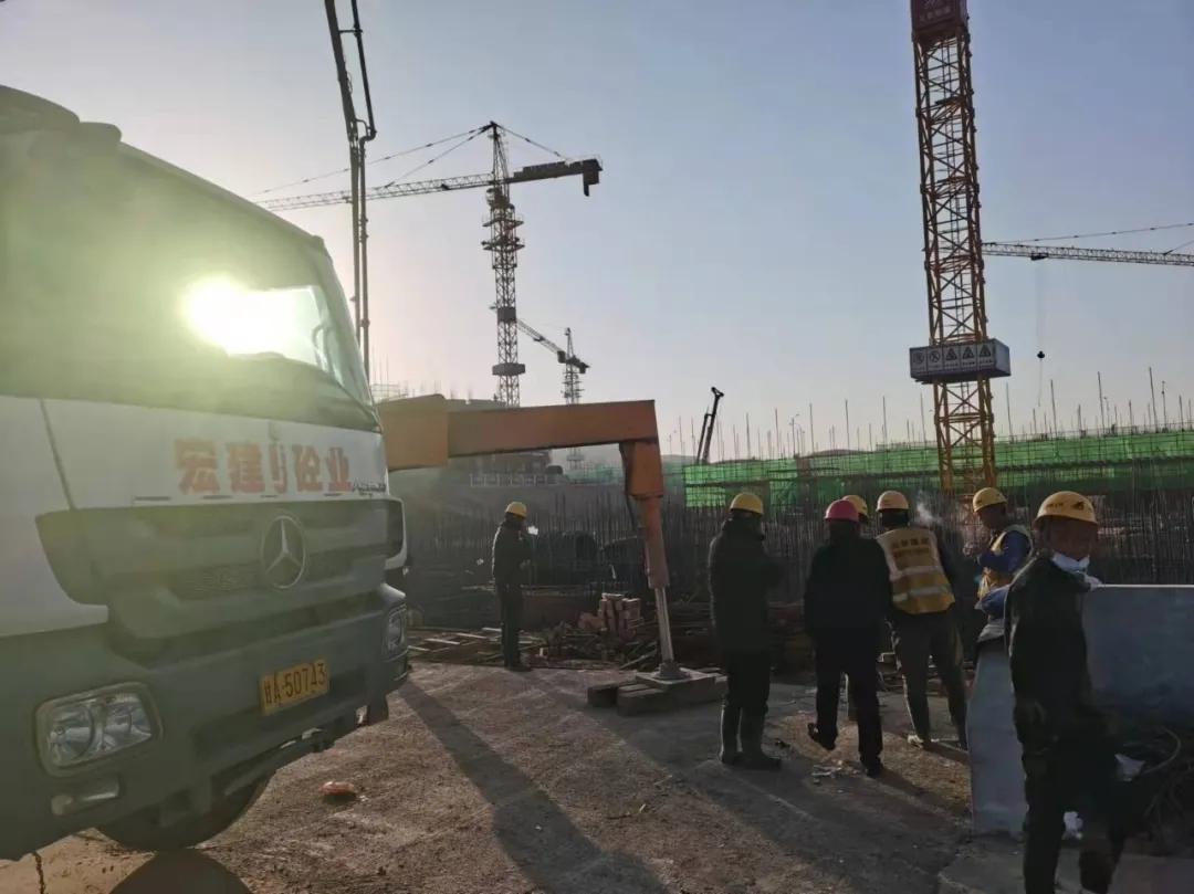 宏建集团兰州新区新材料科技产业园召开全体员工复工复产动员大会