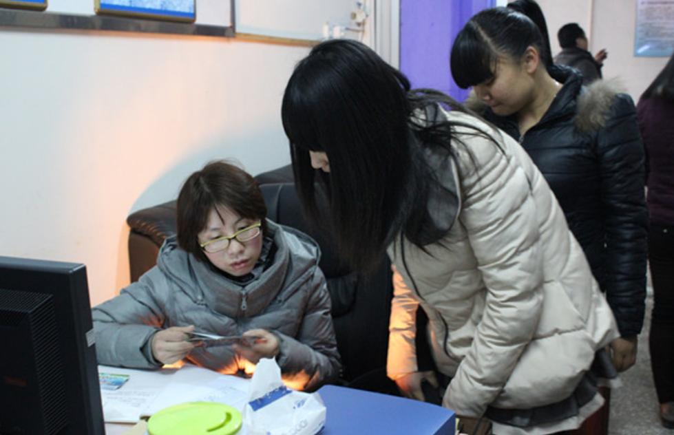 我把孩子卷子撕了怎么给老师说,我撕试卷老师打我犯法吗