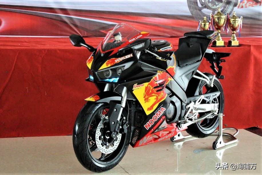 刀锋400跑车,刀锋400是地平线车吗