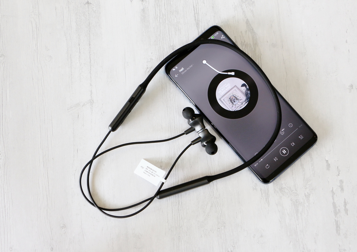 苹果AirPods太贵？耳机也可很爱国！爱国者W08颈圈式蓝牙耳机体验