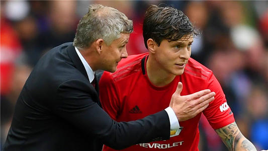 英超曼联主场0-3惨败伯恩茅斯,英超曼联1-3布莱顿视频