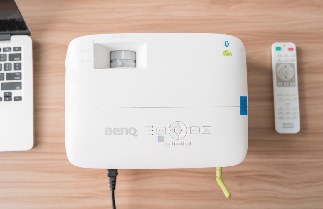 明基e520办公投影仪轻体验,明基智能商务投影机e540