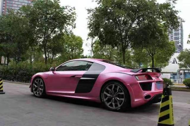 新款奥迪r8路人反应,路人见奥迪r8