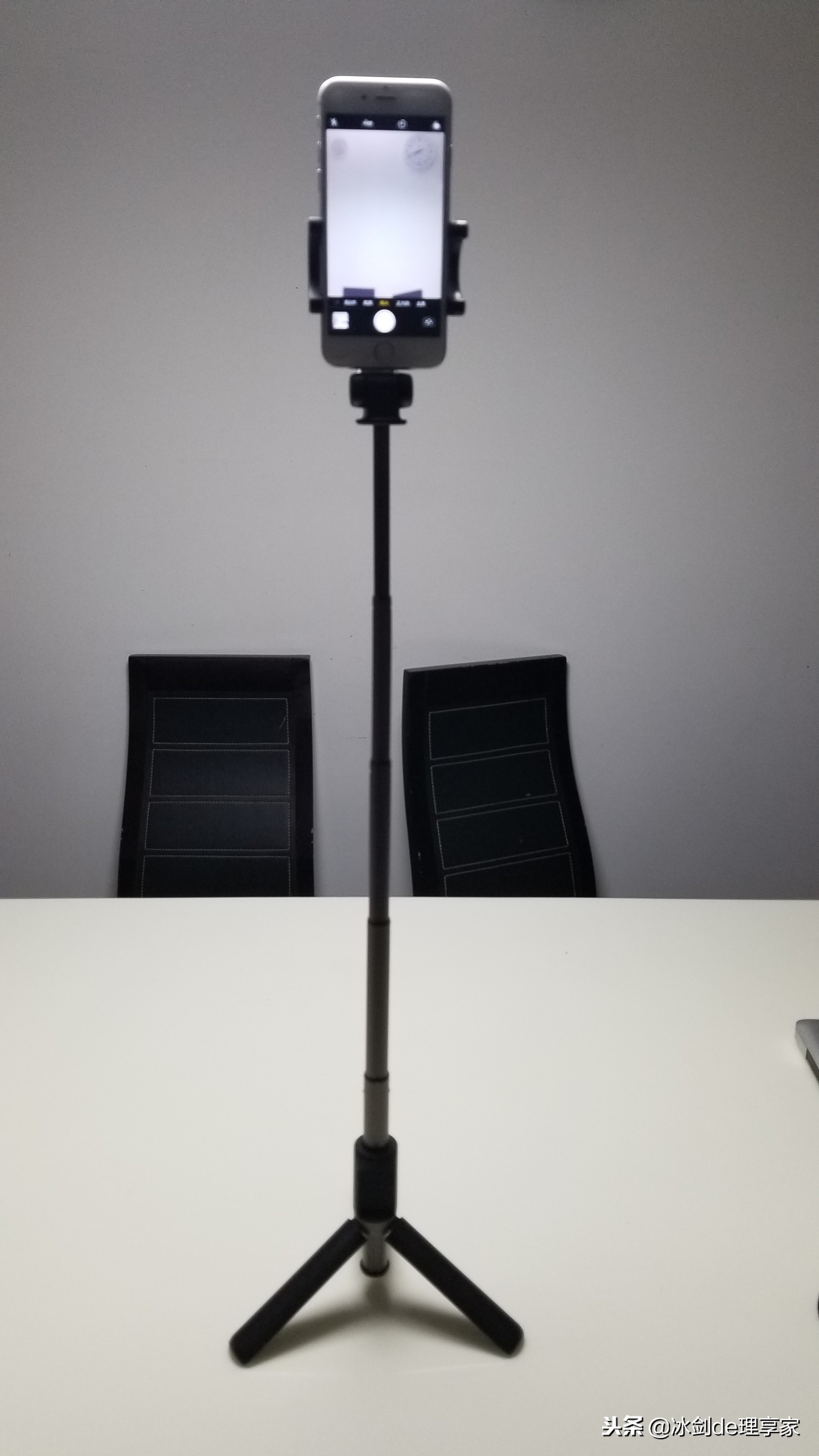 华为三脚架自拍杆af15怎么用,华为三脚架自拍杆无线版怎么用