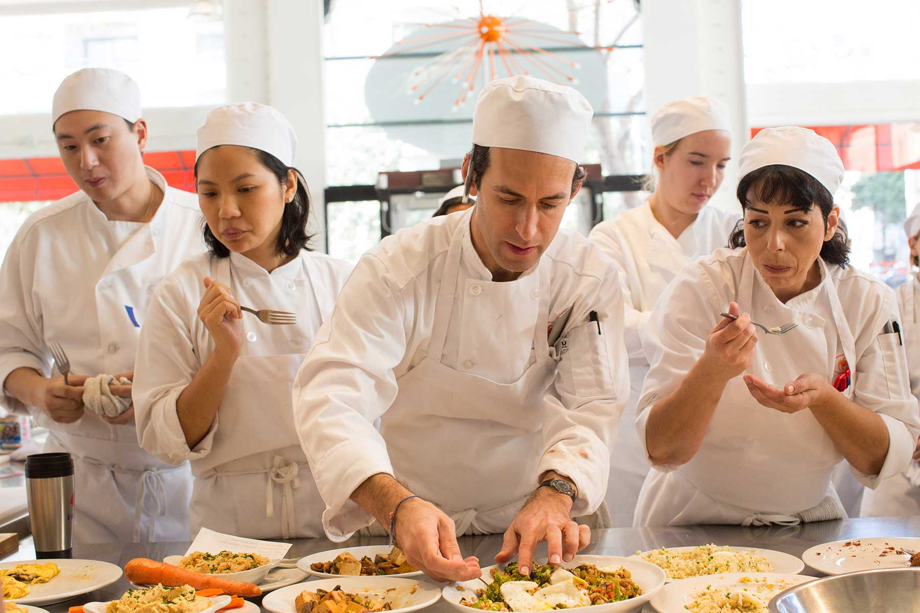 全国著名厨师学校排名,世界著名的厨师学校