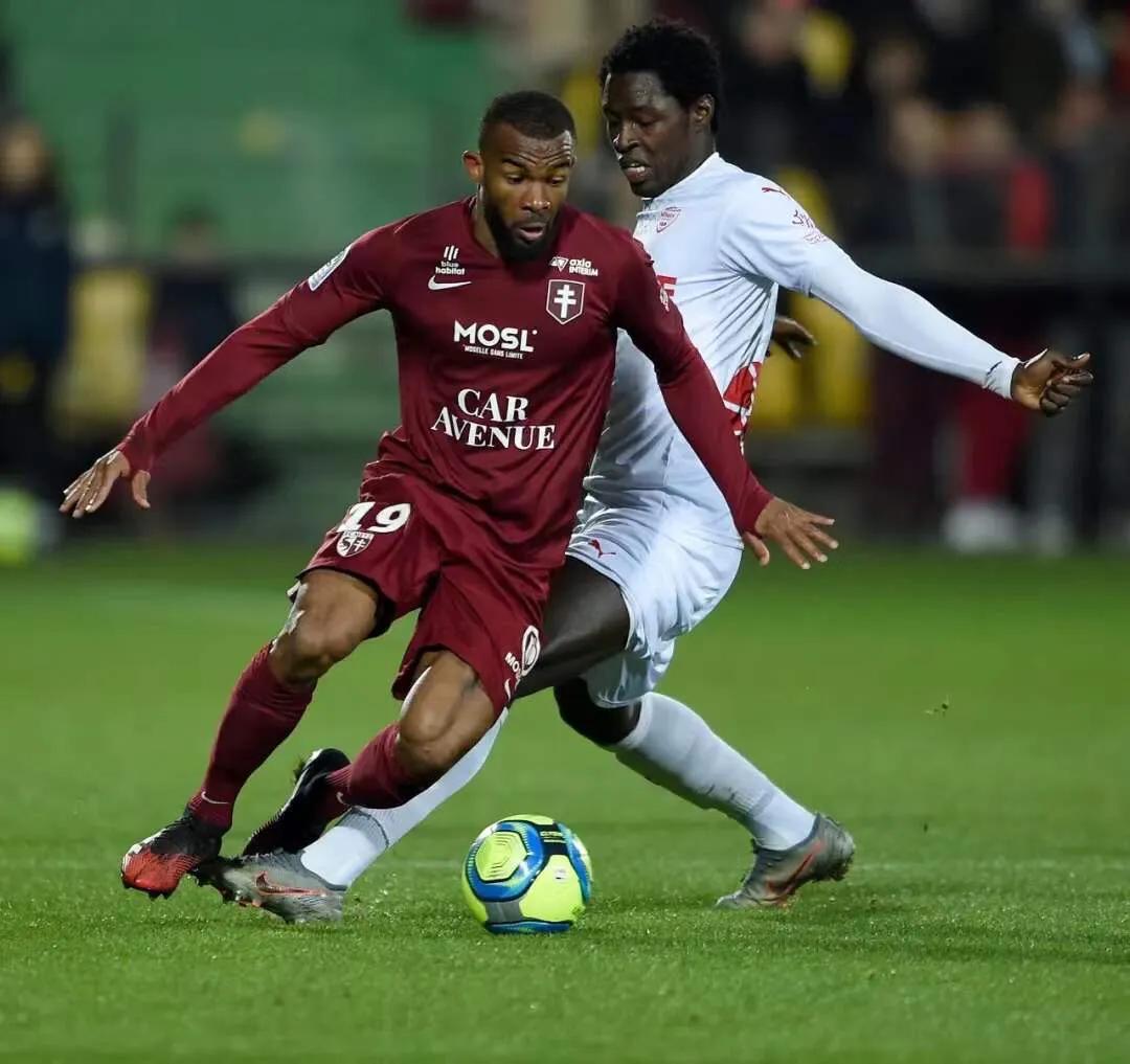 梅西盘带能力解析,单论盘带足球谁最强