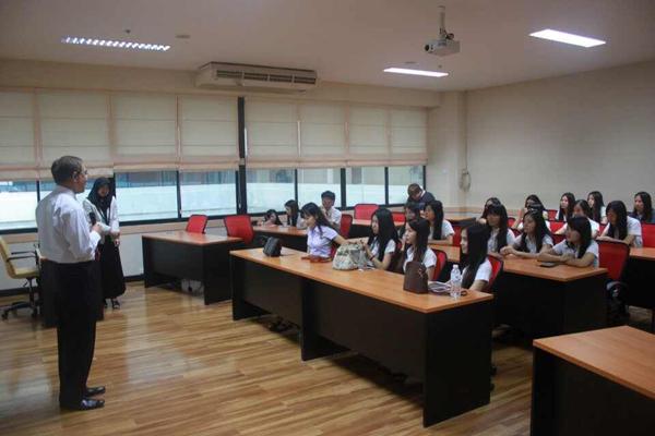 鐣欏娉板浗鍏跺疄涓嶉毦,涓夋湰鐢宠鐣欏娉板浗