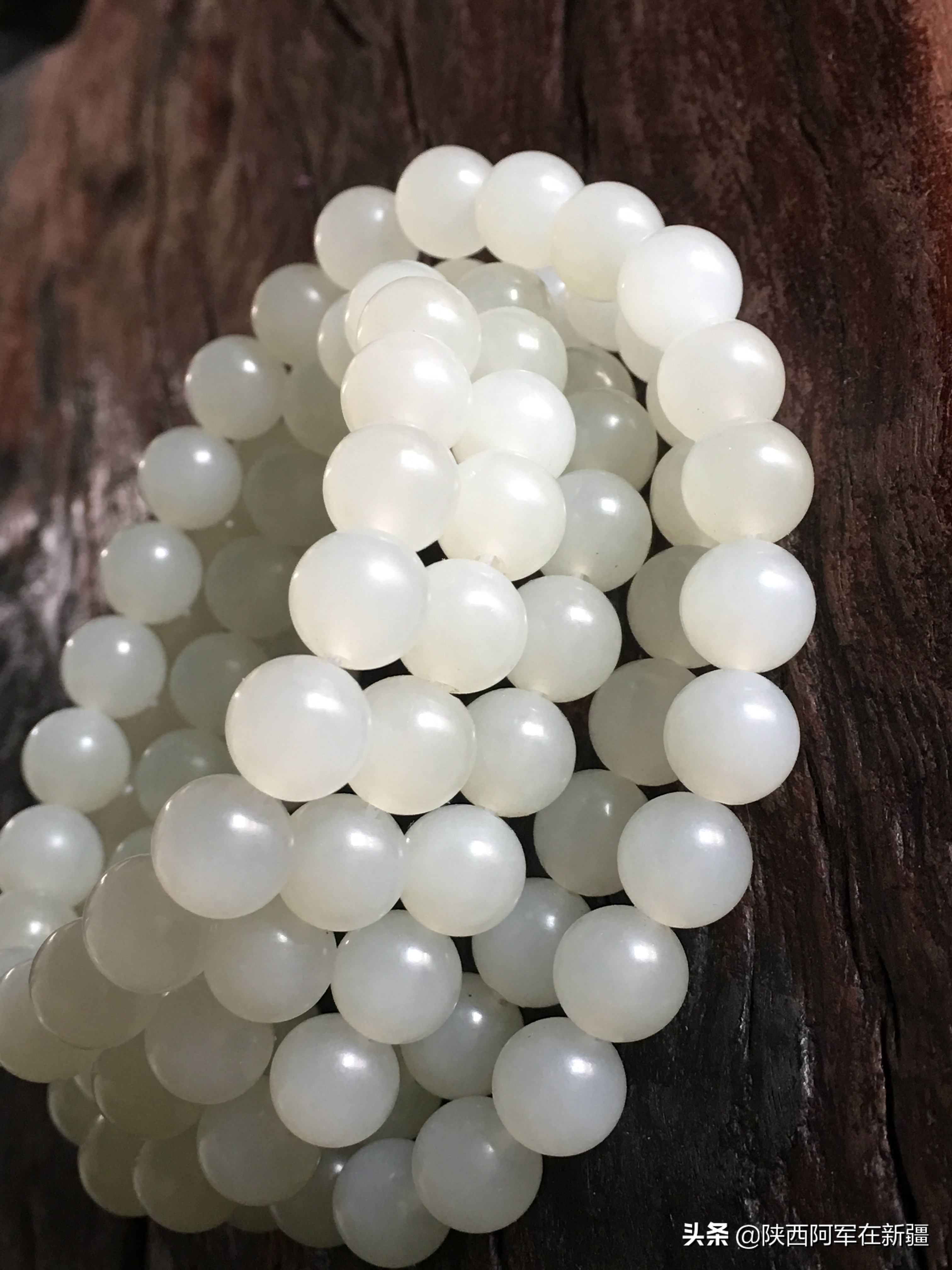 新疆和田且末玉山料,和田玉金丝玉和且末山料对比