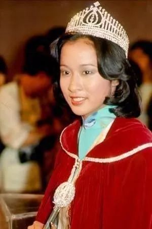 郭晶晶的婆婆如今被宠成少女,郭晶晶婆婆是哪届港姐